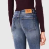 Bootcut-jeans met zakken met rits