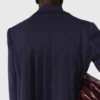 Colbert met plooien aan de achterkant