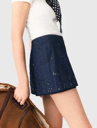 Denimskort met geborduurd gelaagd effect