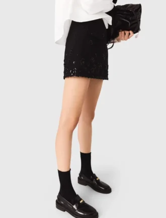 Geborduurde skort