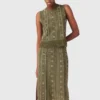 Gebreide rok met strassbloemen