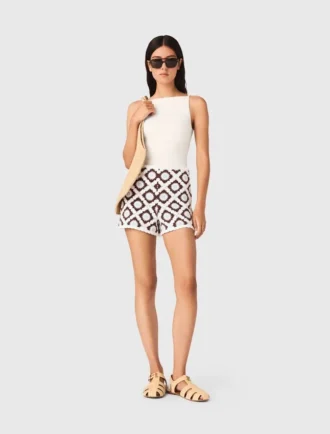 Gehaakte short met bloemenpatroon
