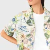 Gekropt shirt met patroon