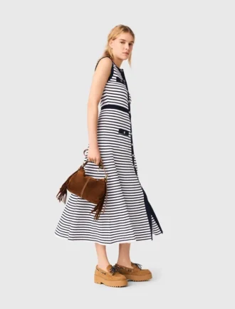 Gestreepte gebreide maxi-jurk