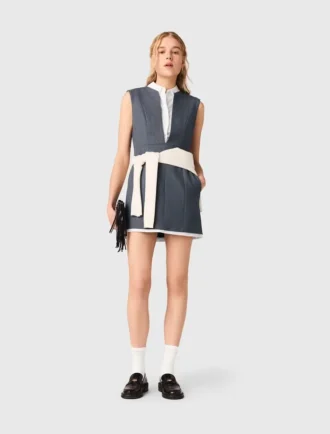 Getailleerde jurk met gelaagde look