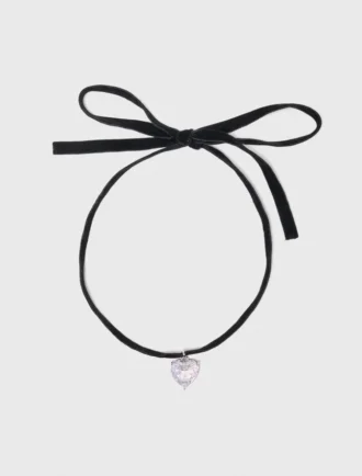 Hartketting met fluwelen koord