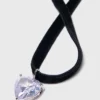 Hartketting met fluwelen koord