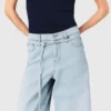 Jeans met wijde pijpen en strass