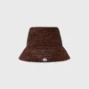 Kleurrijke buckethoed van natuurlijk raffia