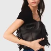 M Bag van glad leer met franjes