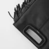 M Bag van glad leer met franjes