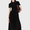 Maxi-jurk met plooien en polokraag Maxi-jurk met plooien en polokraag