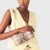 Miss M Walk-tas met python-effect