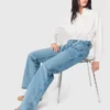 Rechte jeans met kettingen