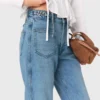 Rechte jeans met kettingen