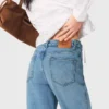 Rechte jeans met kettingen