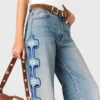Wijd uitlopende jeans met bloemenborduursel